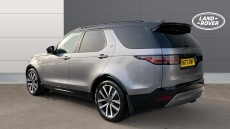 Land Rover Discovery 3.0 D300 Dynamic SE 5dr Auto Diesel Station Wagon